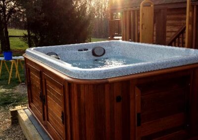 Arctic Spas hot tub in the backyard